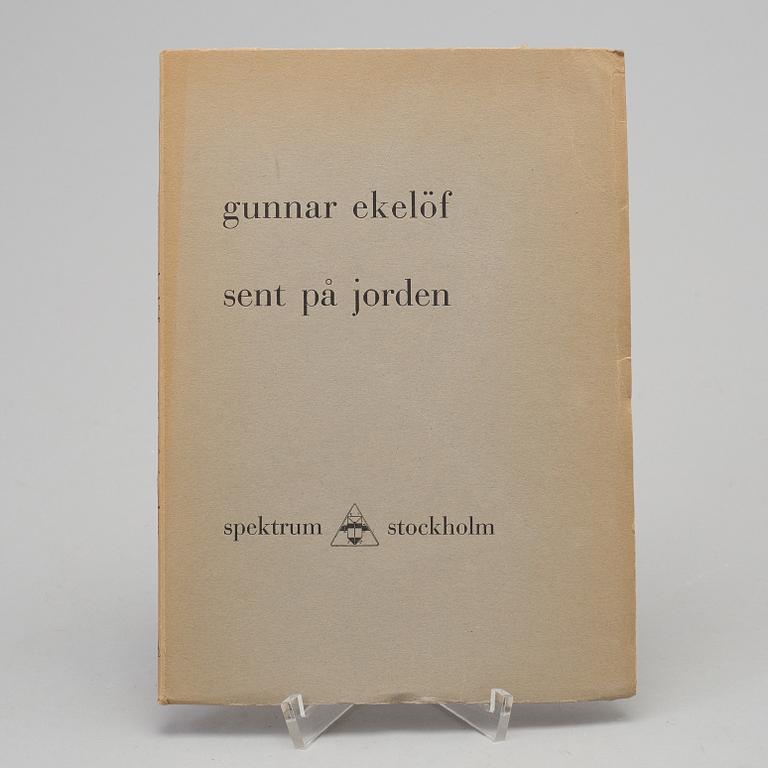 BOK, Gunnar Ekelöf: Sent på jorden. Dikter, Stockholm, 1932.