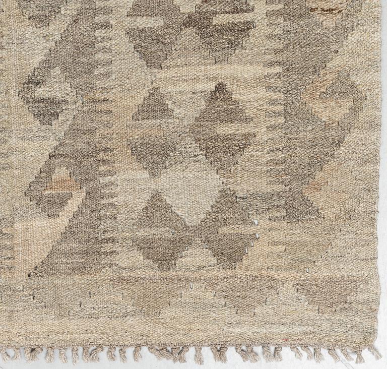 A RUG, Kilim, ca 254 x 163 cm.
