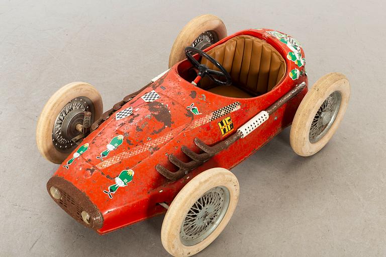 A 1950/60s Giordani pedal car, "Lotus".