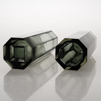 KAJ FRANCK, Two glass vases "Pilari". Signed Kaj Franck Nuutajärvi Notsjö -64.