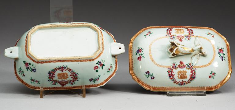 A famille rose butter tureen with cover, Qing dynasty, Qianlong (1736-95).