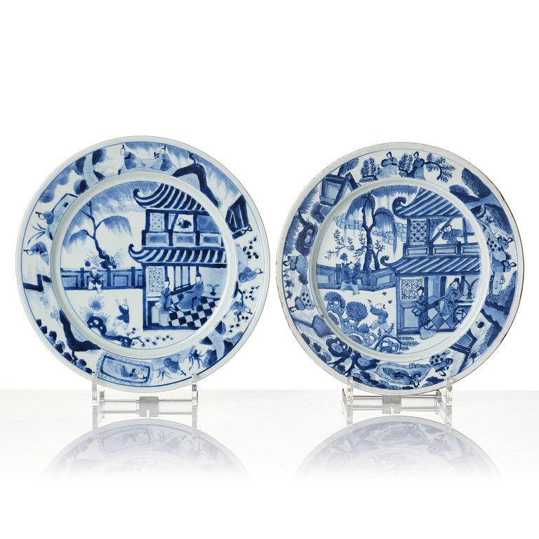 A set of six blue and white dishes, Qing dynasty, Kangxi (1662-1722).