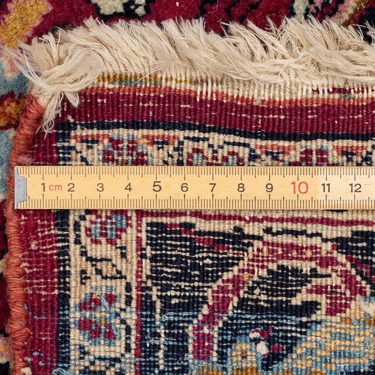 Matta, antik Khorasan, östra Persien, ca 234 x 134 cm.