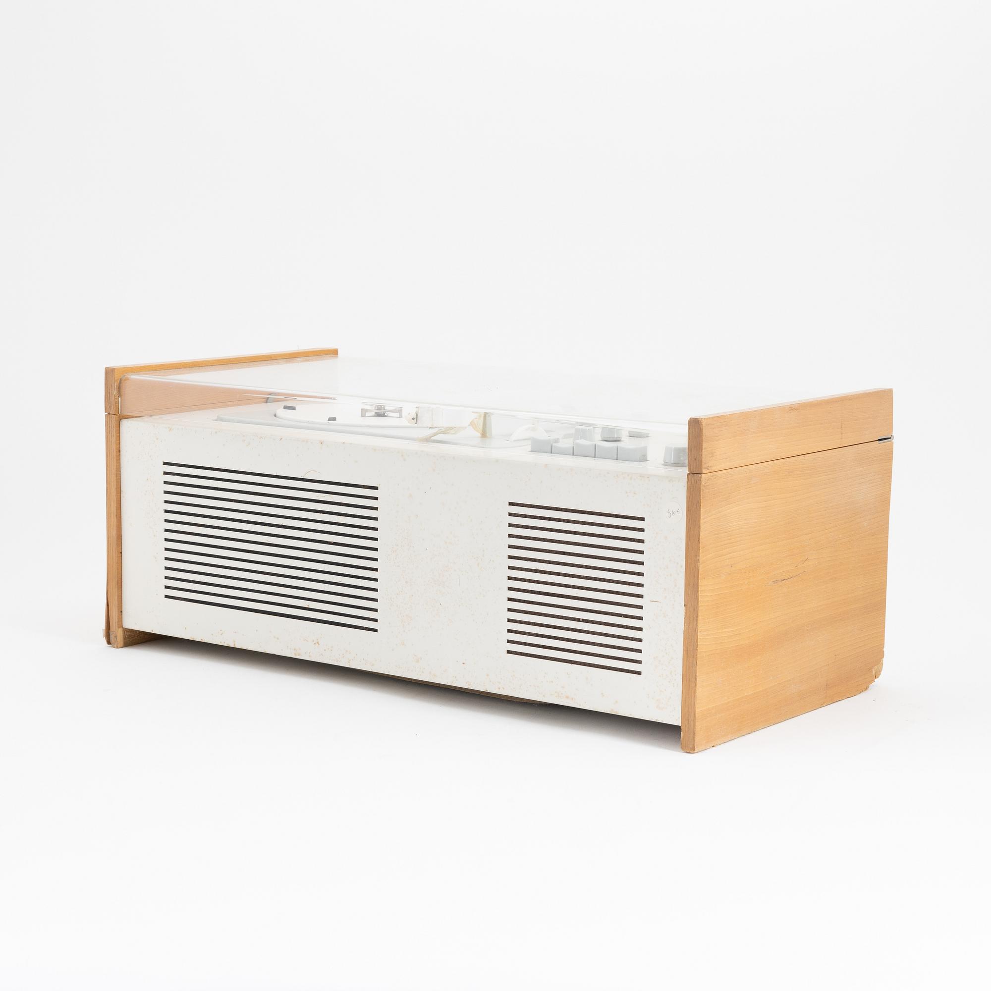 Dieter Rams, skivspelare med högtalare, Braun, formgiven 1958.