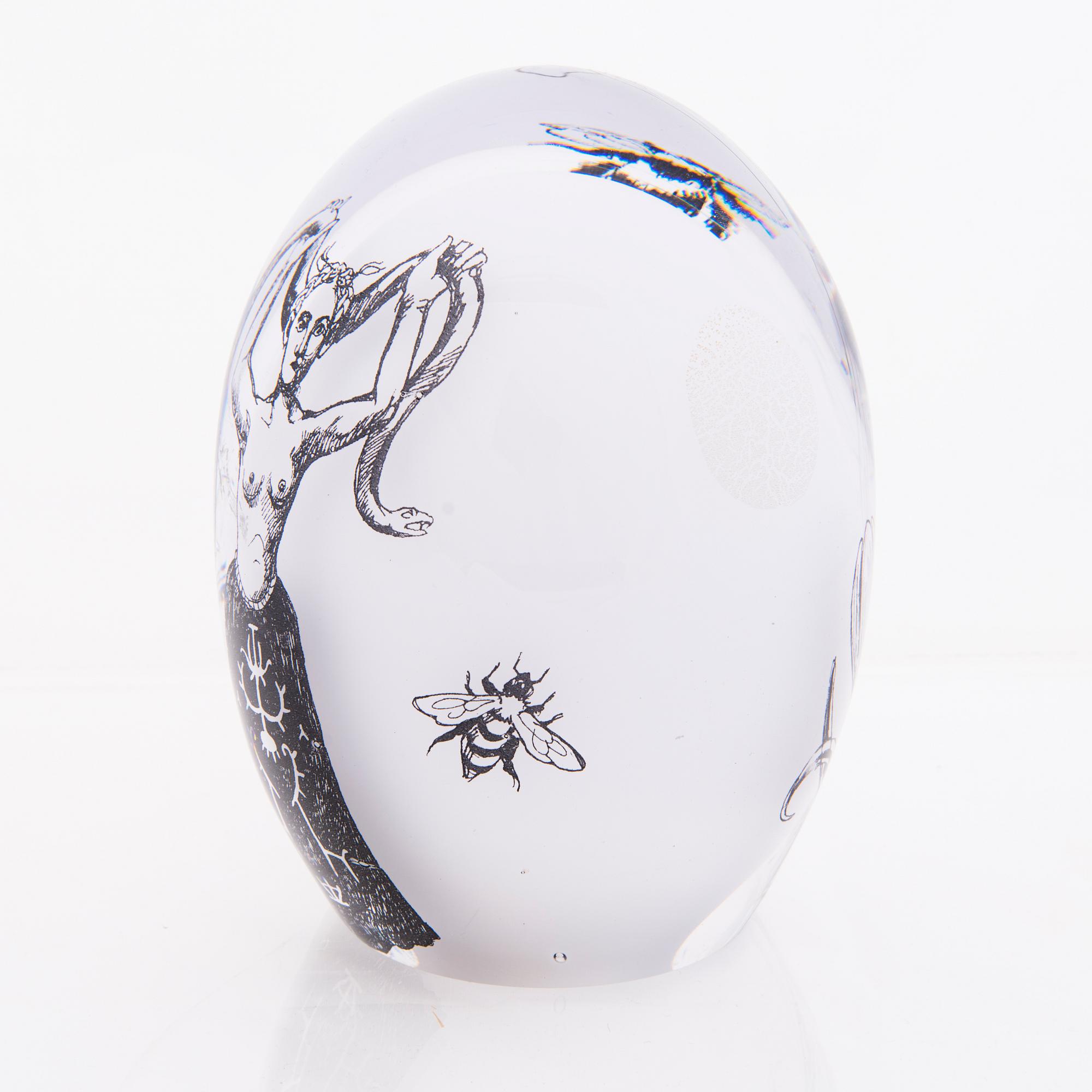 ELLA VARVIO, a glass sculpture, signed Ella Varvio 2017.