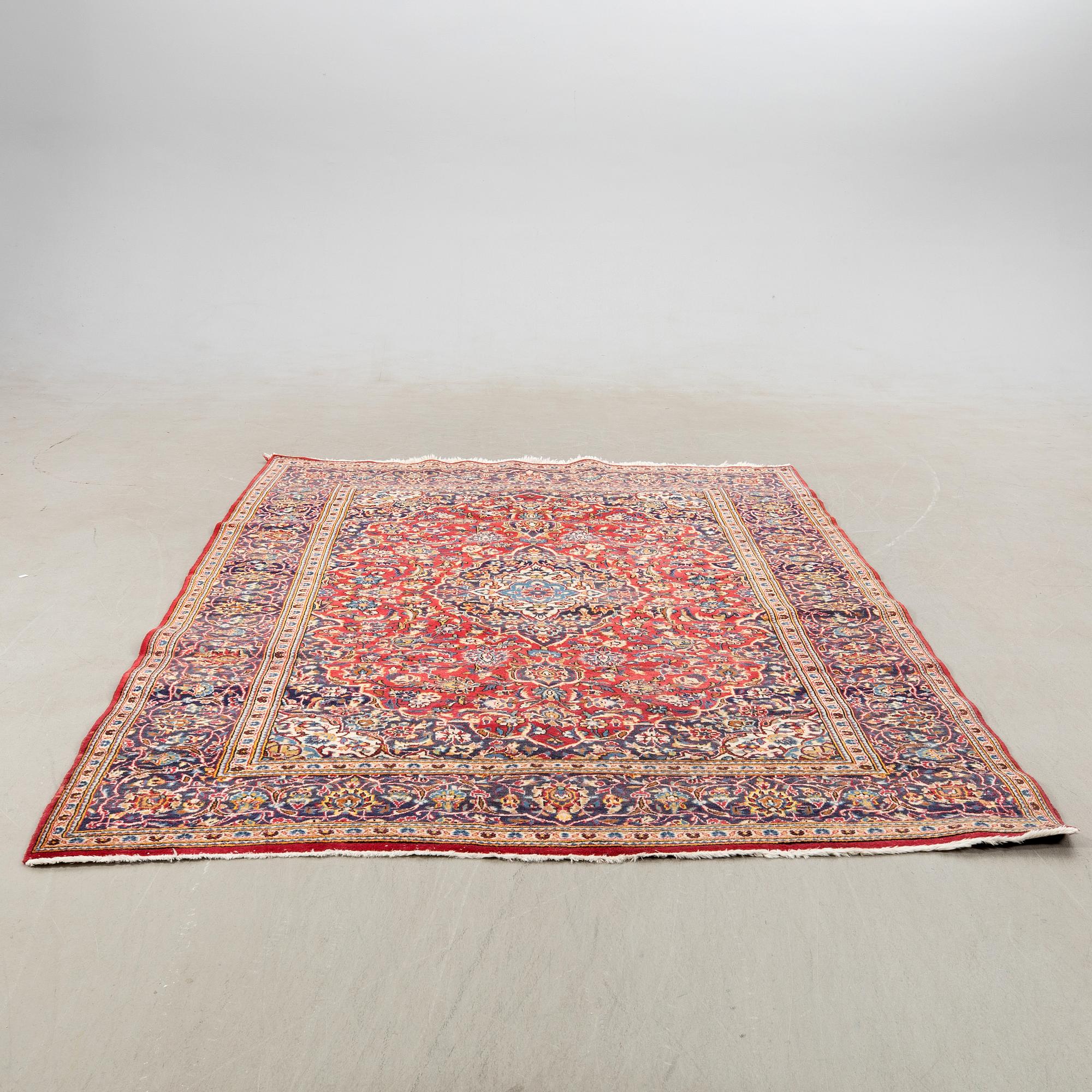 Najafabad carpet, old/semi-antique, approx. 310x206 cm.