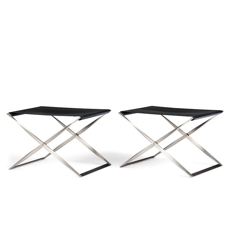 Poul Kjaerholm, taburetter, ett par "PK-91", Fritz Hansen, Danmark.