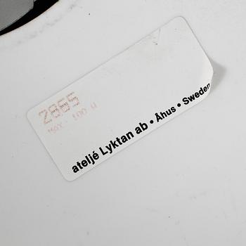 TAKLAMPA, "Knubbling", Ateljé Lyktan. Höjd ca 25 cm exklusive sladd.