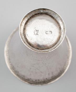 BÄGARE, silver, Henrik Adam Christiernin, Arboga 1740-1760. Vikt ca 60 g.