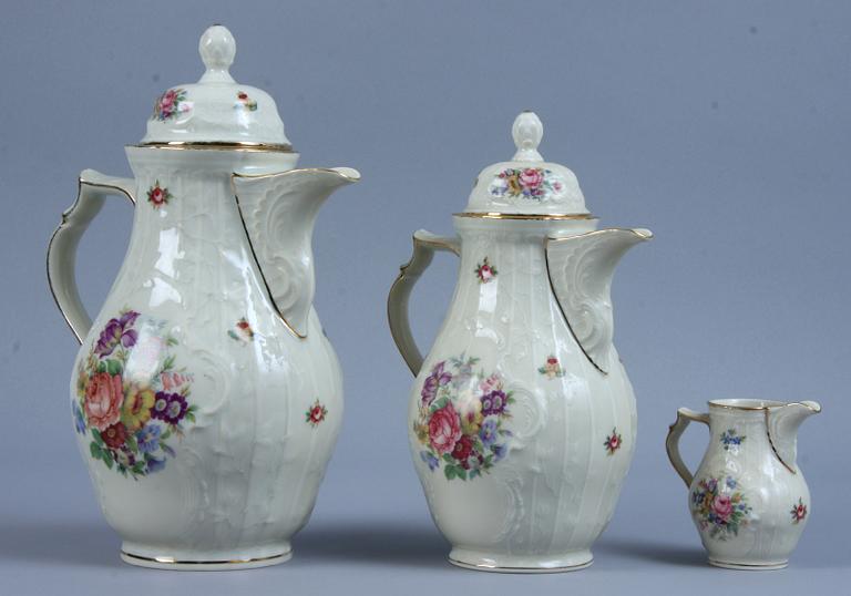 KAFFE- och TESERVISDELAR,  32 st, porslin, "Sanssouci", Rosenthal.