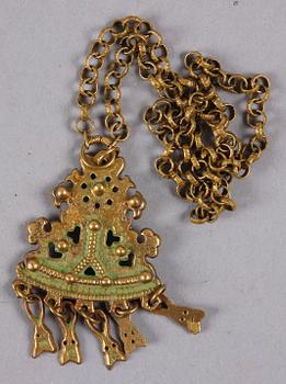 HALSBAND, 6 st, brons, Pentti Sarpaneva, Kalevala samt KE Palmberg, Alton.