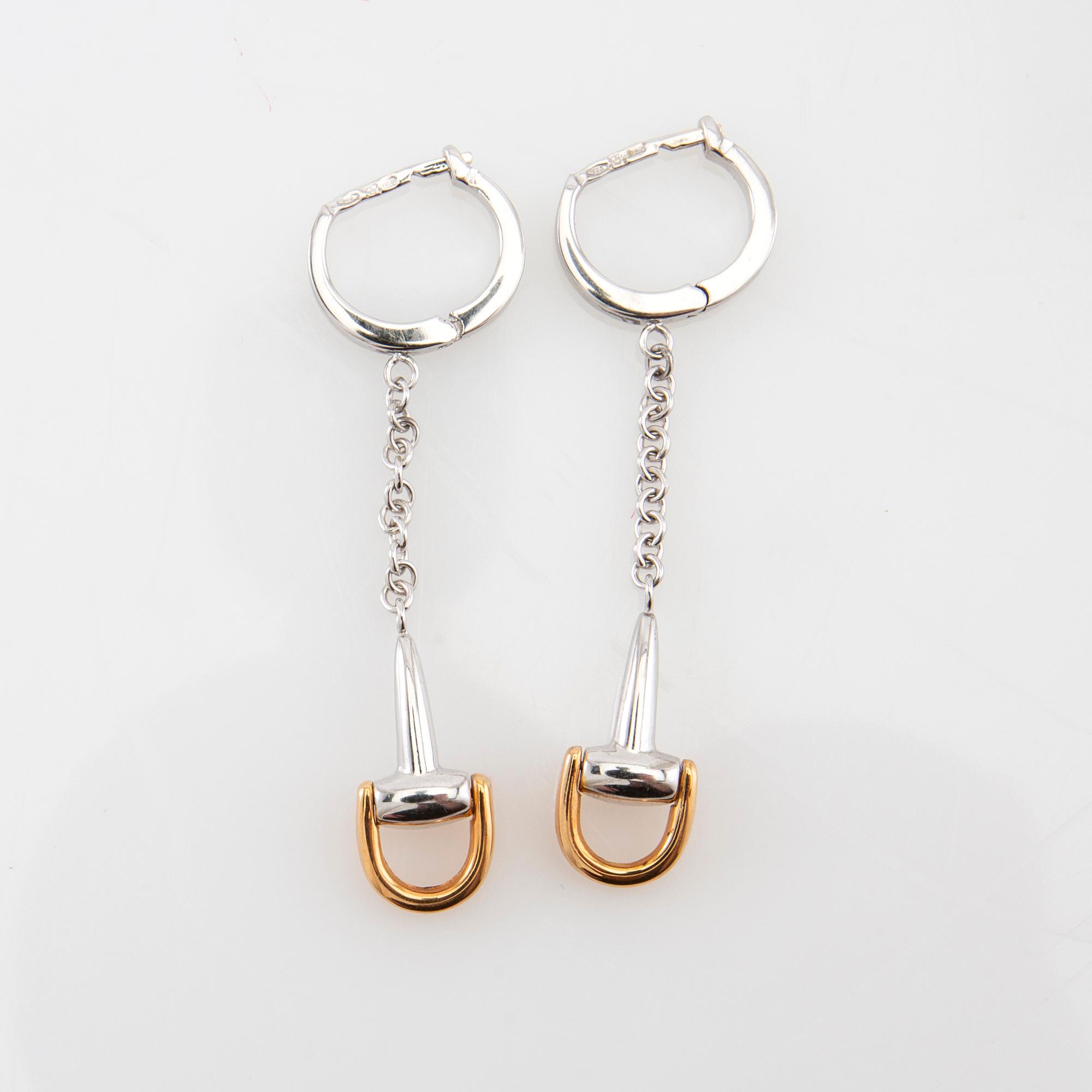 Örhängen ett par 18K rött och vitt guld, Italien.