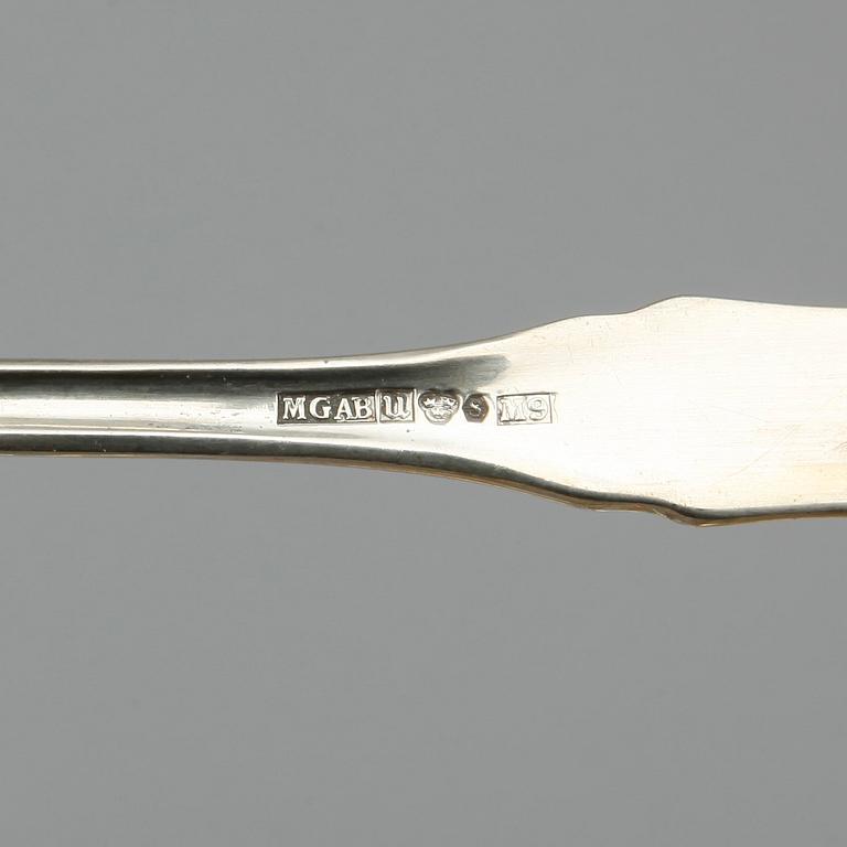 BESTICKSERVISDELAR, 38 st, silver ,"Uppsala" MGAB Linköping, främst 1960-tal. Total vikt ca1200 gram inklusive knivblad.