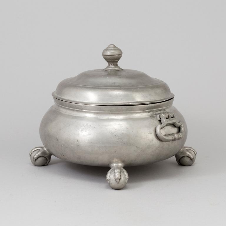 A pewter tureen by Carl Bröske, Stockholm, early 19th century.