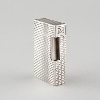 A St Dupont lighter, Paris, mid 20th century/later half of the 20th century.