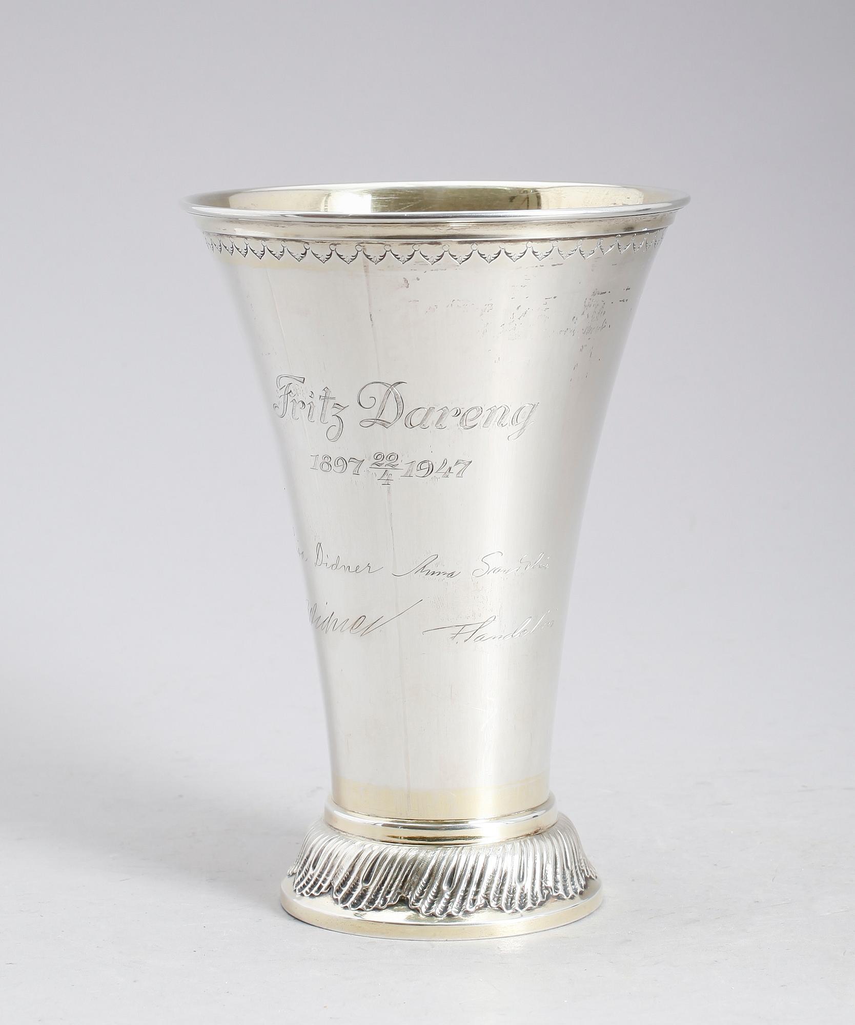 BÄGARE, silver, MGAB, 1944. Vikt ca 326 gram.