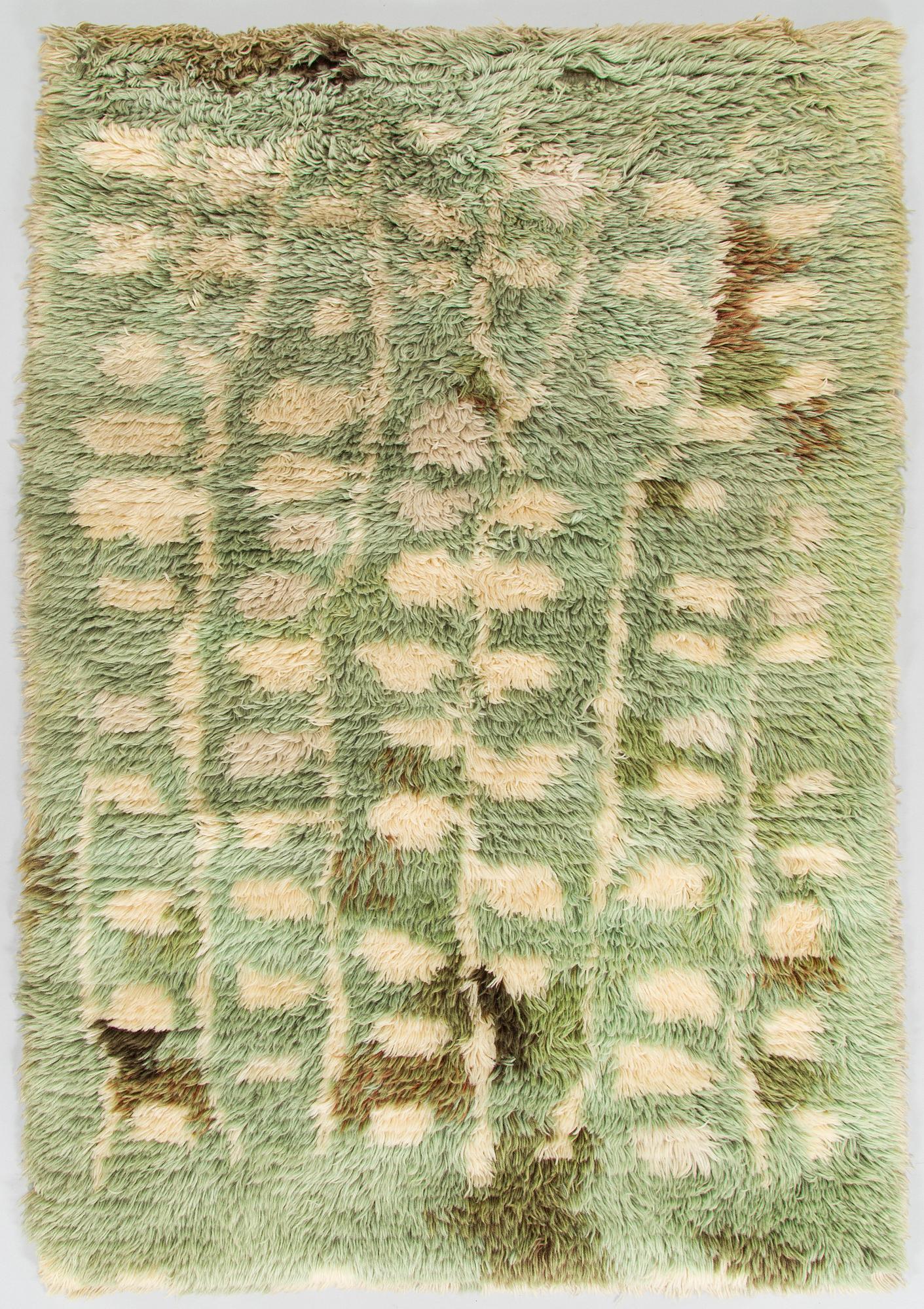 Viola Gråsten, A rya rug, model for Friends of Finnish Handicraft. Circa 140 x 95 cm.