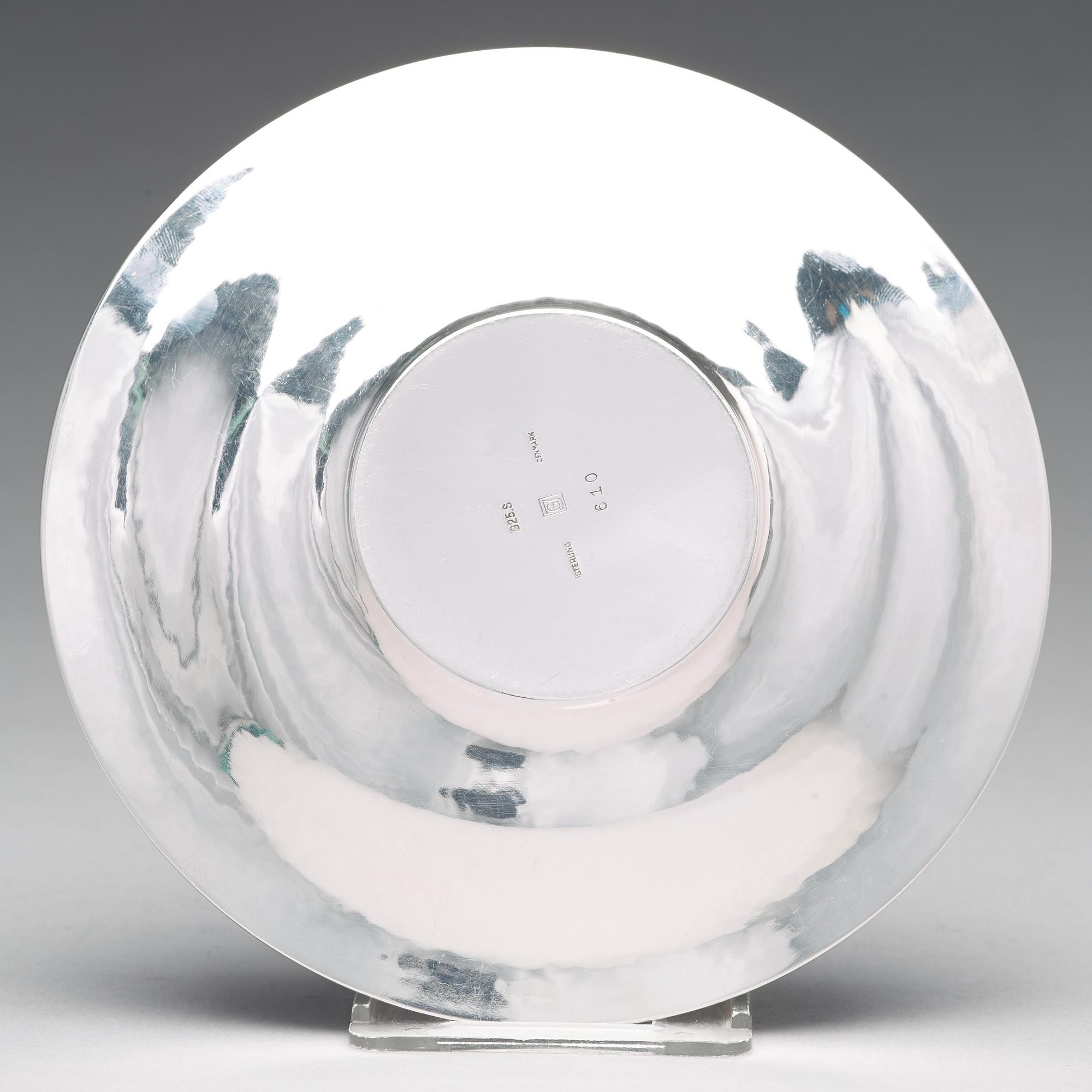 Harald Nielsen, a sterling bowl with cover and stand, Georg Jensen, Denmark 1933-44, design no 610.