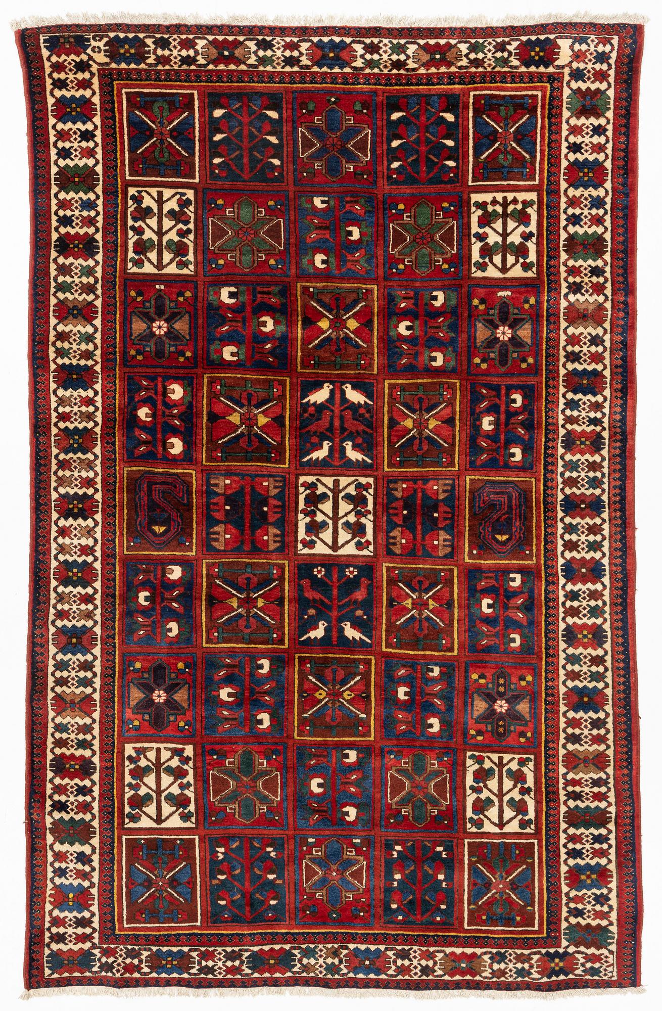 A semi-antique, Chahar Mahal/Bakhtiari carpet, approximately 318 x 205 cm.