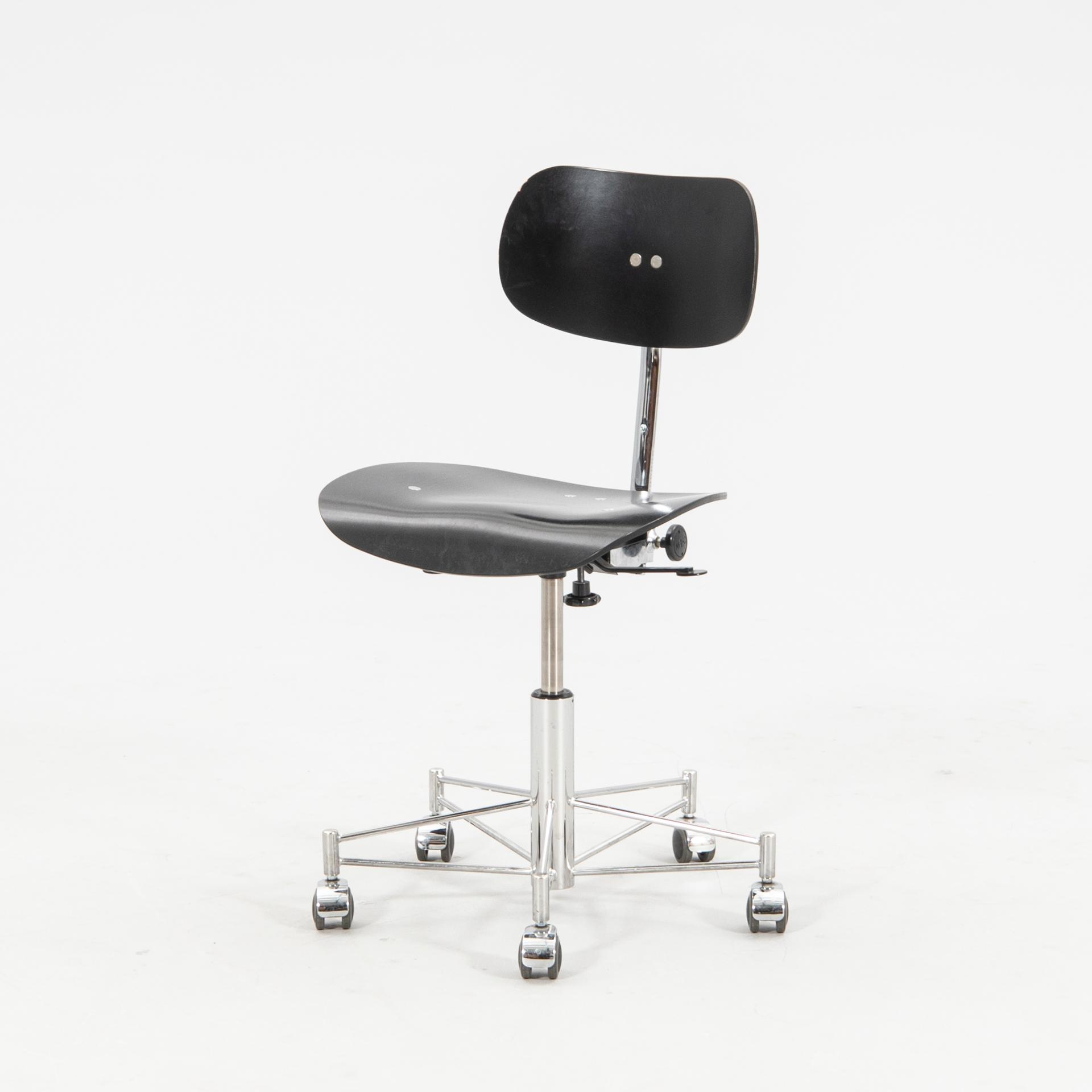 Egon Eiermann, office chair, "SBG197R", 21st century.