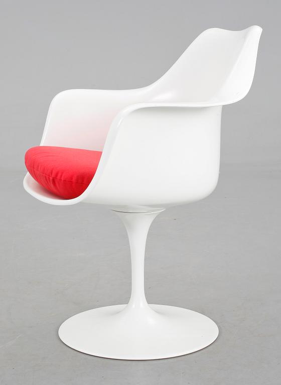 EERO SAARINEN, karmstolar, 6 st, "Tulip", Knoll International, USA.