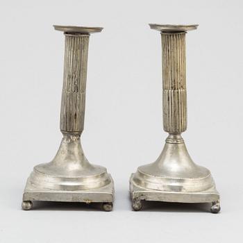 A pair of late gustavian pewter candlesticks, ca 1800.