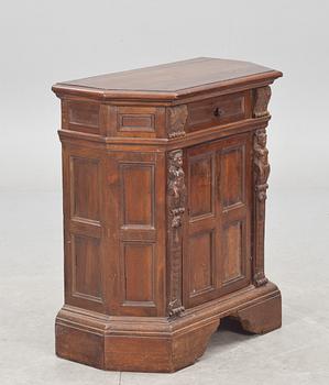 BYRÅ. Delvis barock, 1600-tal.