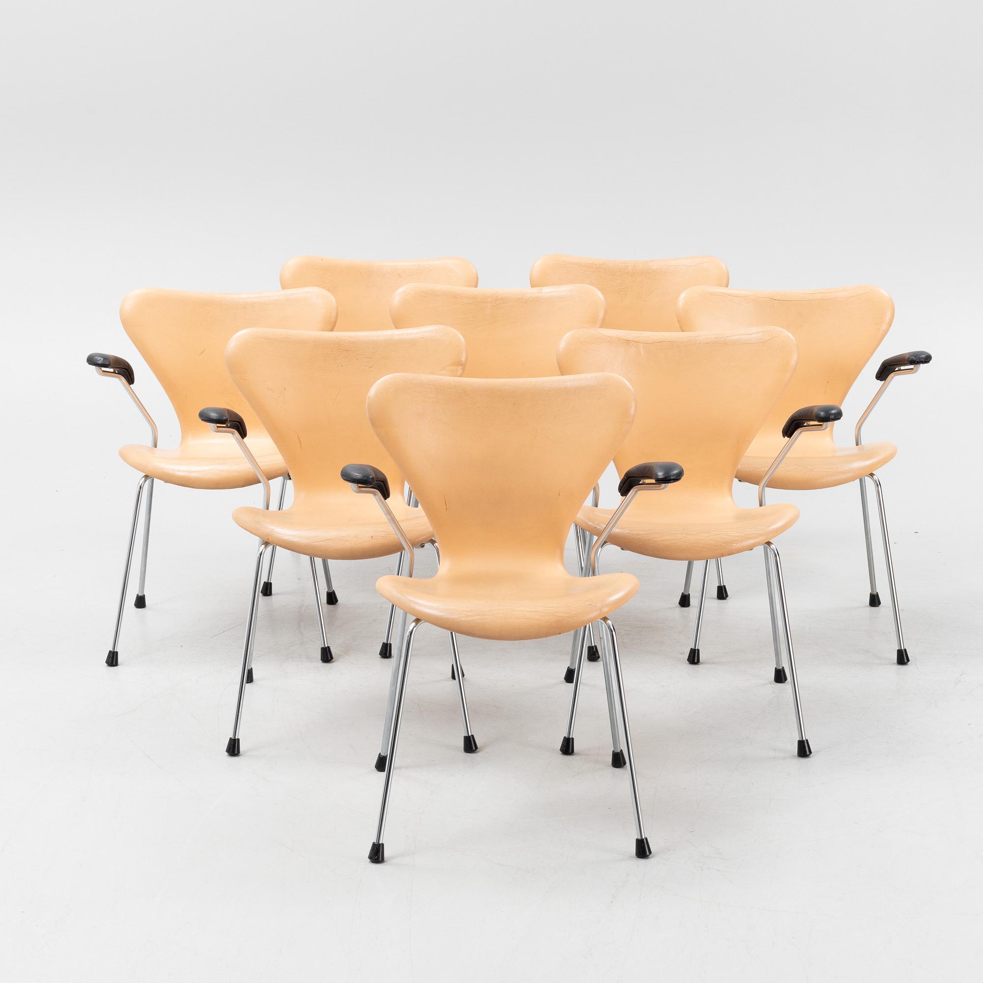 Arne Jacobsen, karmstolar, 8 st, "Sjuan", Fritz Hansen, Danmark, 1995.