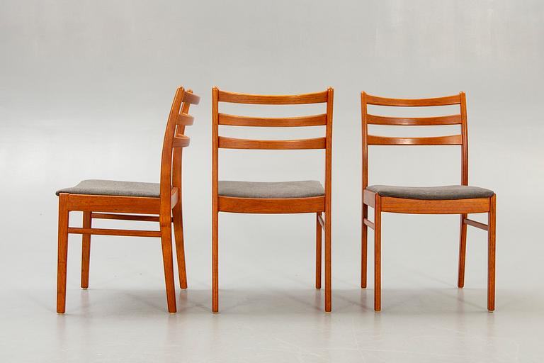 A set of six t1960s teak dining chairs.