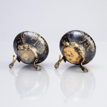 A pair of Russian silver-gilt salt-cellars with lid, assay master Andrej Titow, Moscow 1797.