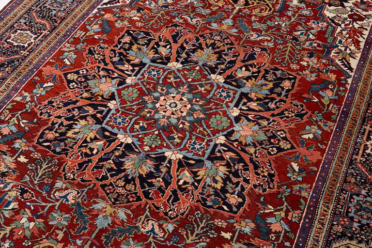 Matta, semiantik Heris, 380 x 255 cm.