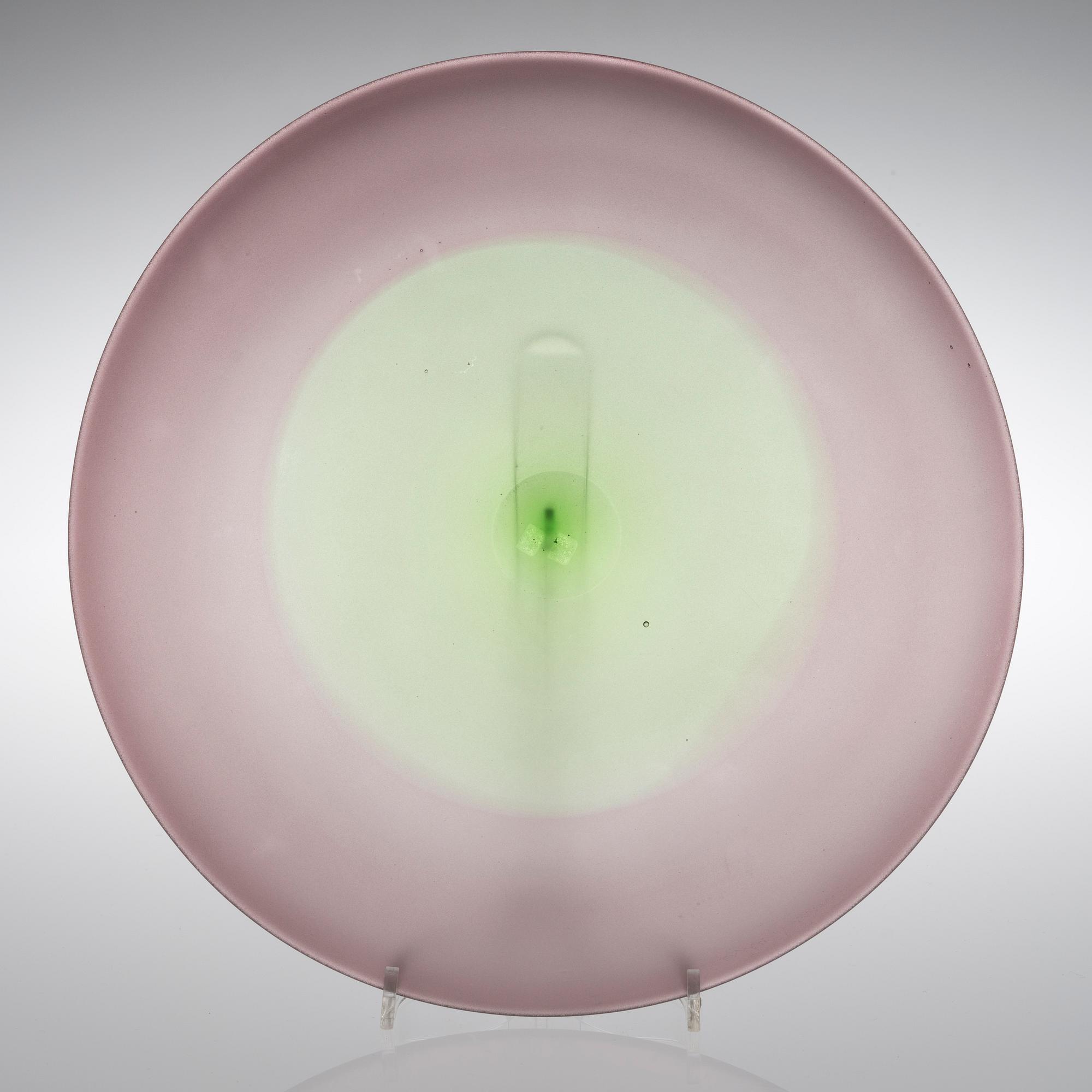 KERTTU NURMINEN, ART GLASS, 3 parts, signed Kerttu Nurminen Nuutajärvi Notsjö 1991.