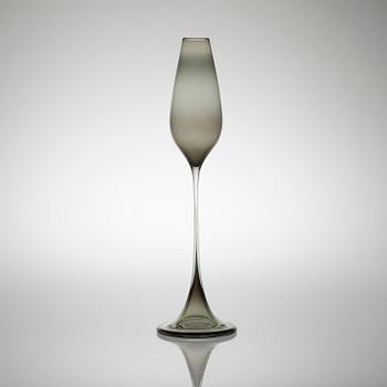 A Nils Landberg glass goblet, Orrefors.