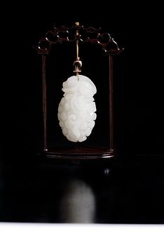 A Chinese white jade object.