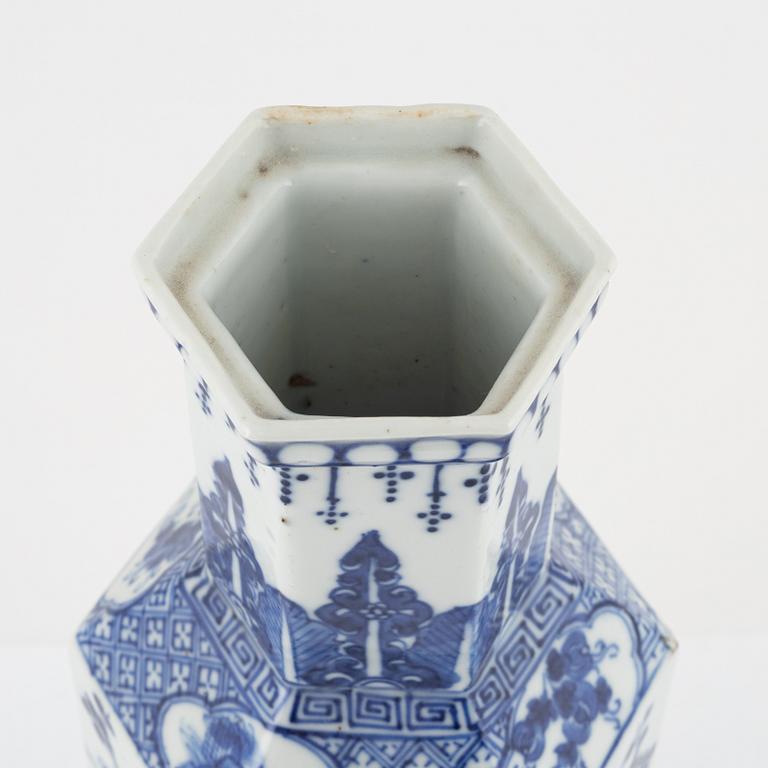 Vas, porslin, Kina, Qingdynasti, 1800-tal.