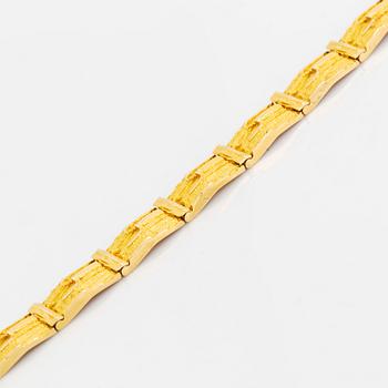 Björn Weckström, 18K gold "Kaskad"  bracelet.