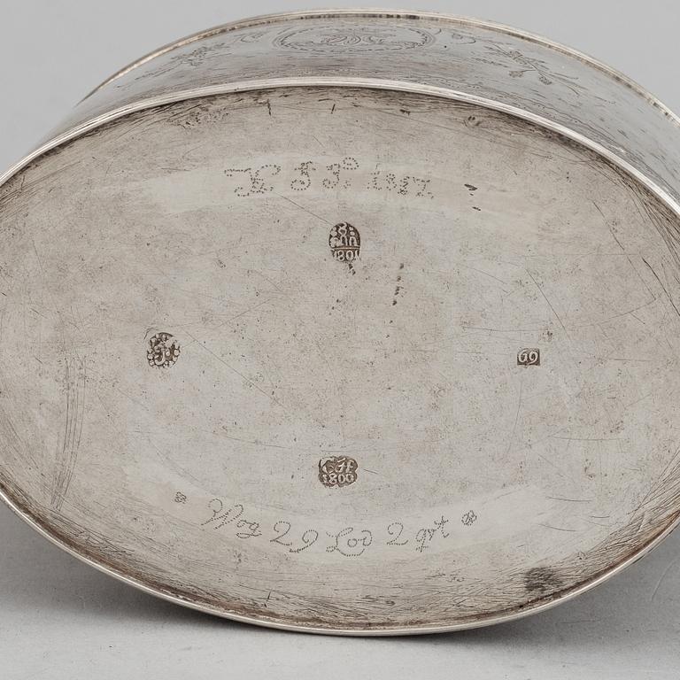 CHRISTIAN HOSOE, TEKANNA, silver. Köpenhamn, 1800.