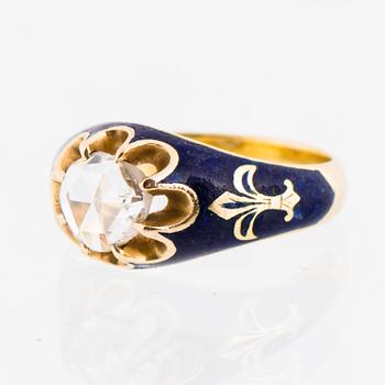 A RING, rose cut diamond, enamel, 21K gold, 19th century.