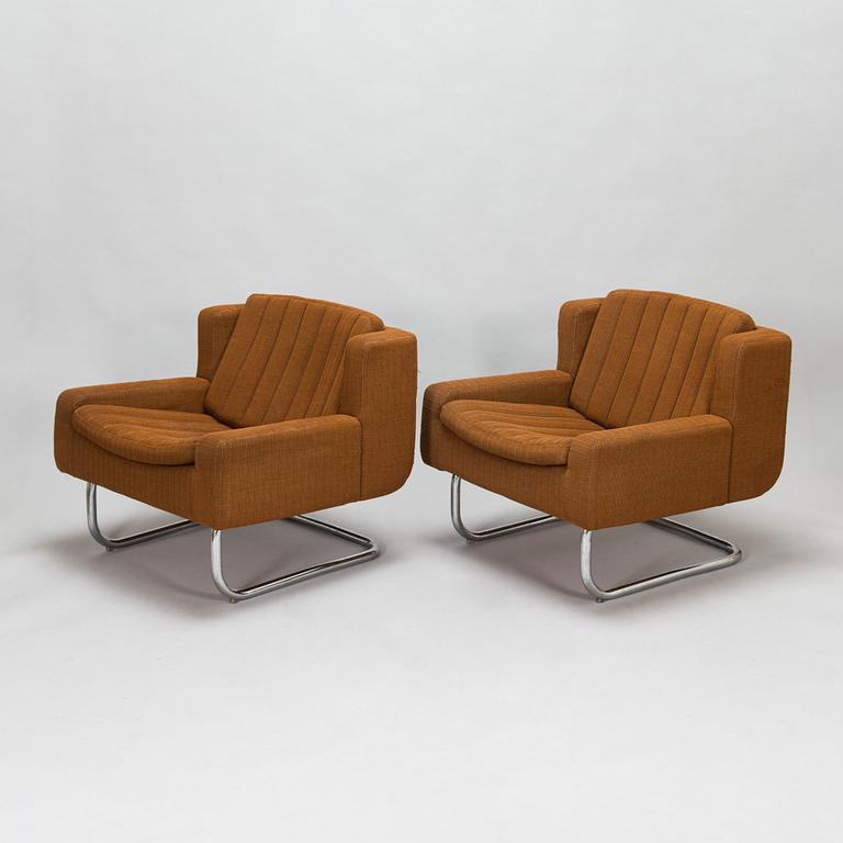 Esko Pajamies, a pair of 1970's 'Contra' easy chairs for Asko, Finland.