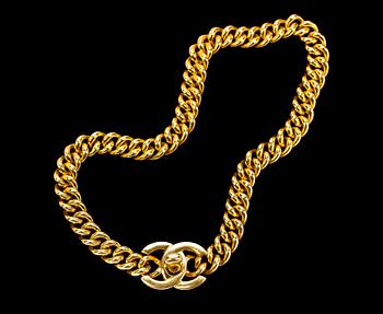 A golden necklace by Chanel from spring 1997.