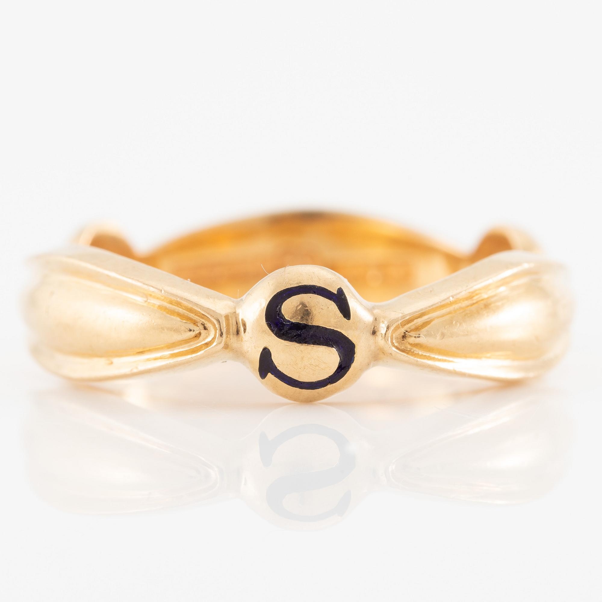Ring, 18K gold with enamel, order ring.