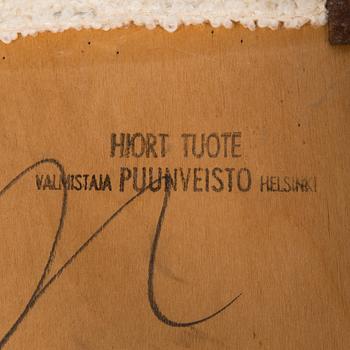 Carl Gustaf Hiort af Ornäs, nojatuolipari, "Korsika", Puunveisto Oy- Träsnideri 1900-luvun puoliväli.