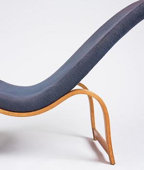 Bruno Mathsson, an easy chair and footstool, model '36', Firma Karl Mathsson, Sweden 1940.