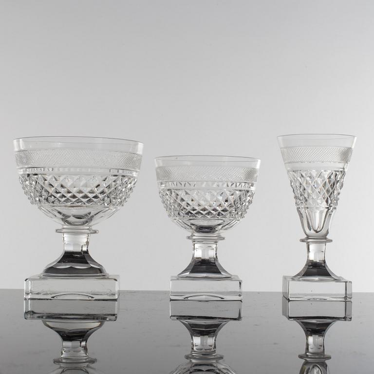 GLASSERVIS, 81 delar, "Kent", Elis Bergh, Kosta Boda, 1900-talets mitt.