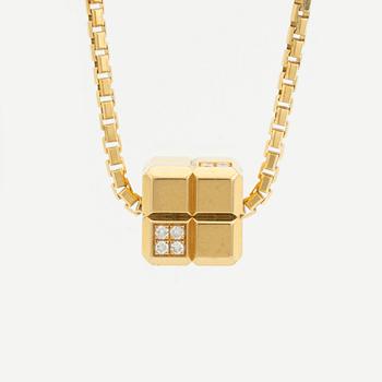 18K gold and brilliant cut diamond "ice cube" necklace, Chopard.