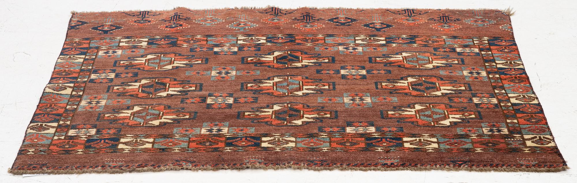 Antik Yomud Chuval, Västra Turkmenistan, ca 109 x 79 cm.