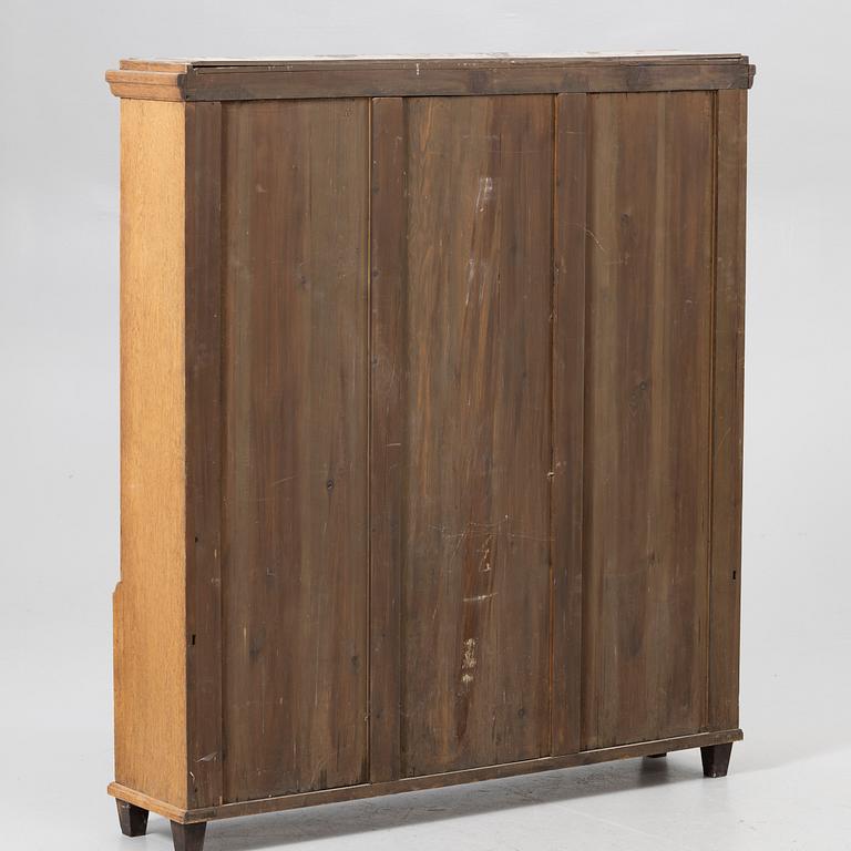 Bookshelf, 20th century.