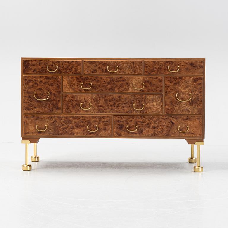 Josef Frank, Tyresöbyrån modell 2170 Firma Svenskt Tenn, formgiven 1954, tillverkad efter 1985.