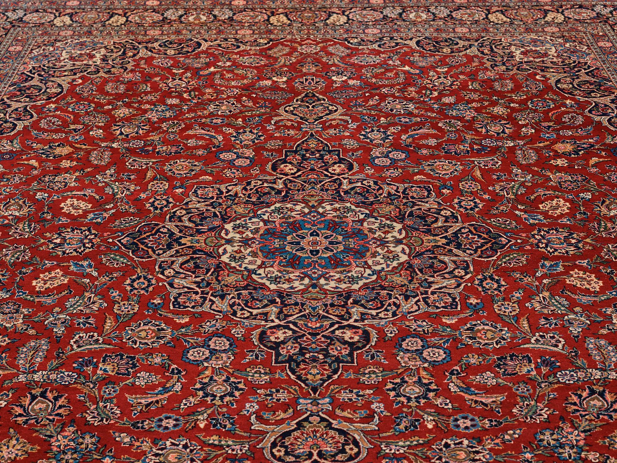 Matta, semiantik Keshan, ca 428,5 x 323,5 cm.