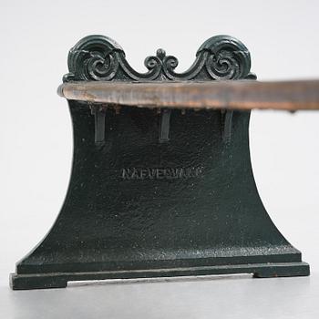 Folke Bensow, a Swedish Grace "Parkbänk N:r 1" bench, Näfveqvarns bruk.